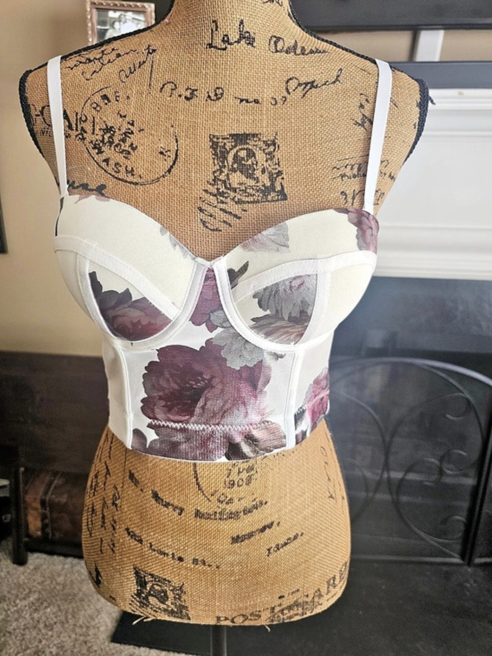 **END OF SUMMER SALE!!!** CORSET CROP TOP Small(4)
New